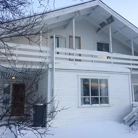 Enebolig Sentralt Pa Toppen Av Tromsoya Exterior photo